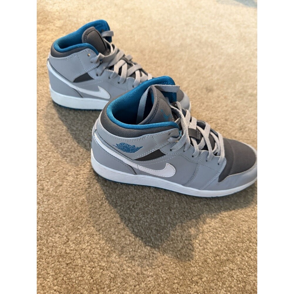 Grade School Jordan 1 Mid Wolf Grey Tropical Teal Style 554725-027 Size 5.5Y